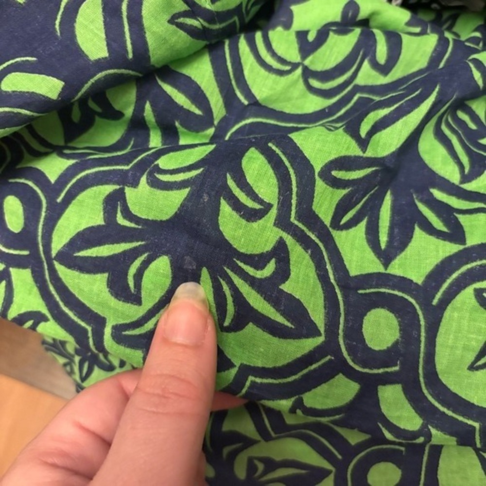 Gretchen Scott Cotton Voile Funnel Top Wall of Secrets Tunic Green/Navy (Large) - Picture 8 of 8